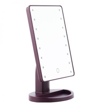 Beauty gadgeturi pe care le putem folosi acasă 4 oglinda cu lumini led
